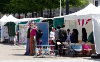 /album/la-f%c3%aate-des-langues-2013-%c3%a0-la-place-de-la-liberte%2c-brest/a12-jpg2/