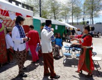 /album/la-f%c3%aate-des-langues-2013-%c3%a0-la-place-de-la-liberte%2c-brest/a19-jpg/