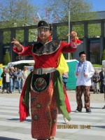 /album/la-f%c3%aate-des-langues-2013-%c3%a0-la-place-de-la-liberte%2c-brest/a23c-jpg/