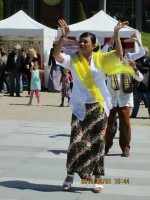 /album/la-f%c3%aate-des-langues-2013-%c3%a0-la-place-de-la-liberte%2c-brest/a25-jpg/